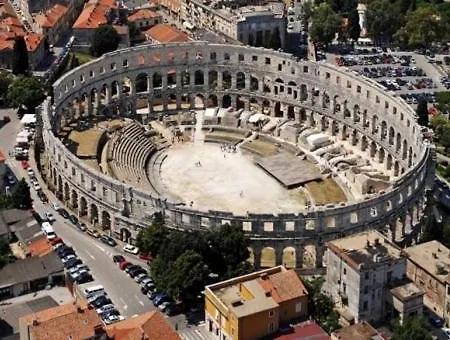 Helena Apartmán Pula