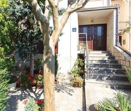 Helena Apartment Pula